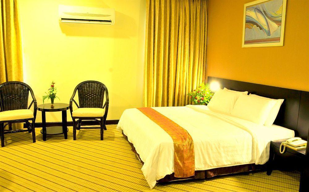 Oyo 89693 Perkasa Hotel Keningau Near Hospital Keningau المظهر الخارجي الصورة