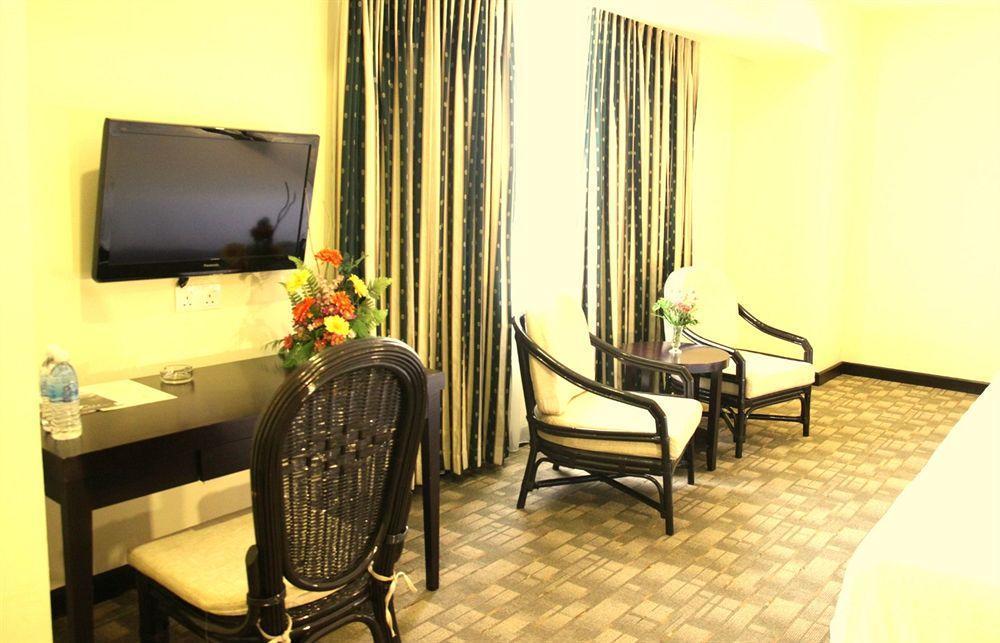 Oyo 89693 Perkasa Hotel Keningau Near Hospital Keningau المظهر الخارجي الصورة