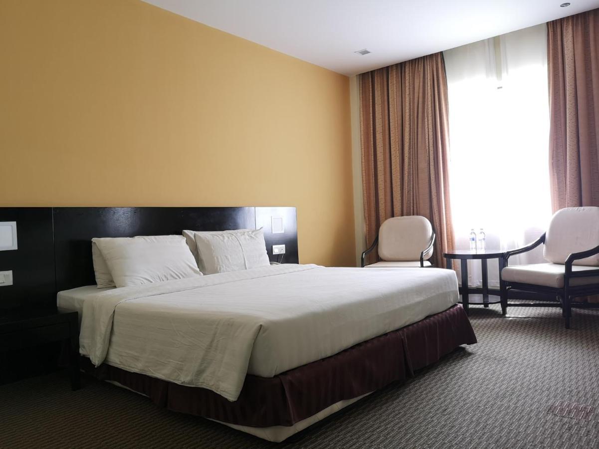Oyo 89693 Perkasa Hotel Keningau Near Hospital Keningau المظهر الخارجي الصورة